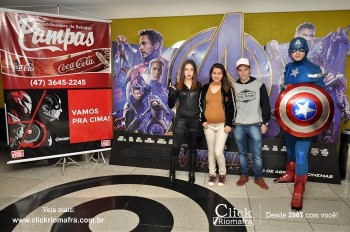 Distribuidora de Bebidas Pampas leva personagens do filme Vingadores ao Cineplus Emacite (14)