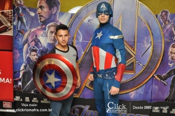 Distribuidora de Bebidas Pampas leva personagens do filme Vingadores ao Cineplus Emacite (157)