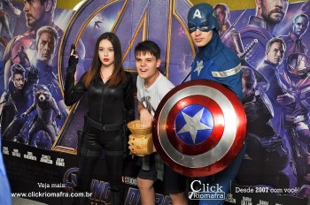Distribuidora de Bebidas Pampas leva personagens do filme Vingadores ao Cineplus Emacite (27)