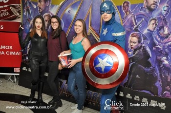 Distribuidora de Bebidas Pampas leva personagens do filme Vingadores ao Cineplus Emacite (33)