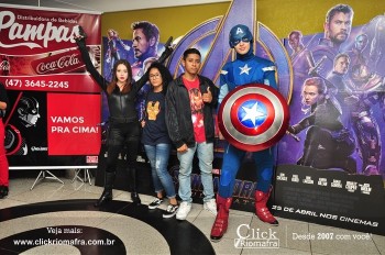Distribuidora de Bebidas Pampas leva personagens do filme Vingadores ao Cineplus Emacite (38)