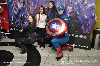 Distribuidora de Bebidas Pampas leva personagens do filme Vingadores ao Cineplus Emacite (83)