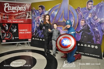 Distribuidora de Bebidas Pampas leva personagens do filme Vingadores ao Cineplus Emacite (9)