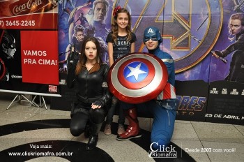 Distribuidora de Bebidas Pampas leva personagens do filme Vingadores ao Cineplus Emacite (96)