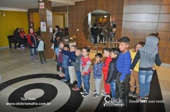 Alunos da escola Olavo Bilac visitam o Cineplus Emacite (2)