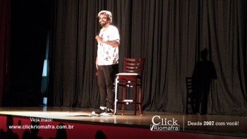 Público lota o Cineplus Emacite para o Show de Humor #Pobrice - Click Riomafra (2)