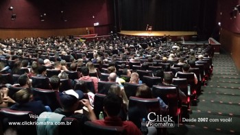 Público lota o Cineplus Emacite para o Show de Humor #Pobrice - Click Riomafra (25)