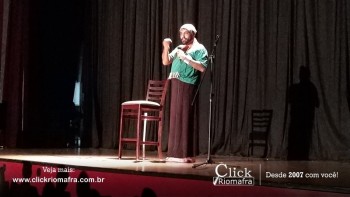 Público lota o Cineplus Emacite para o Show de Humor #Pobrice - Click Riomafra (8)
