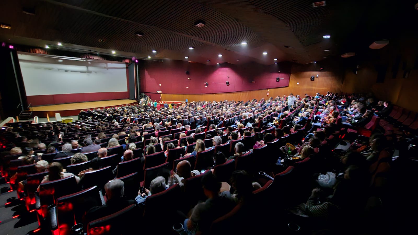 Público lota o Cineplus Emacite para a estreia de Nosso Lar 2 Os Mensageiros (3)