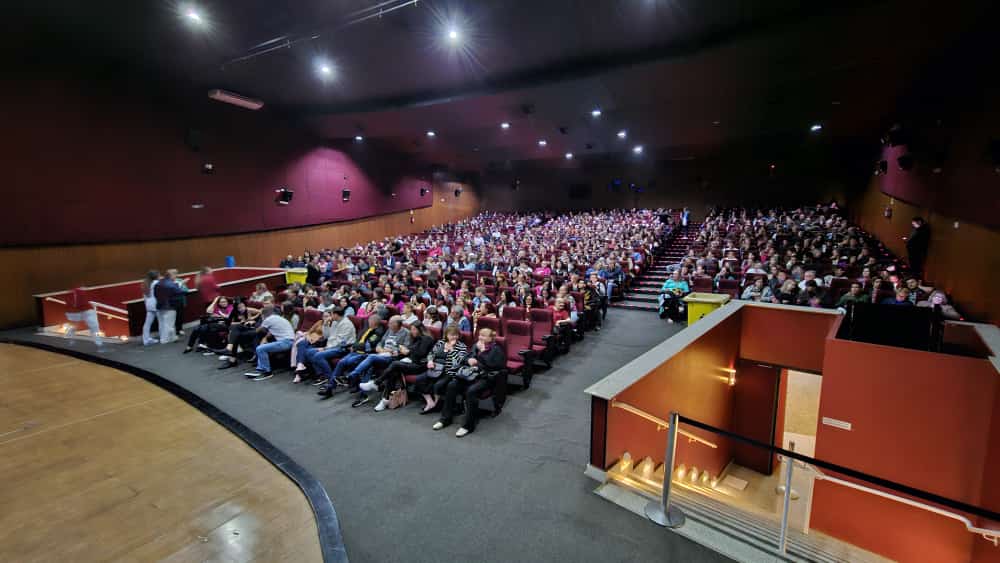 Público lota o Cineplus Emacite para a estreia de Nosso Lar 2 Os Mensageiros (4)
