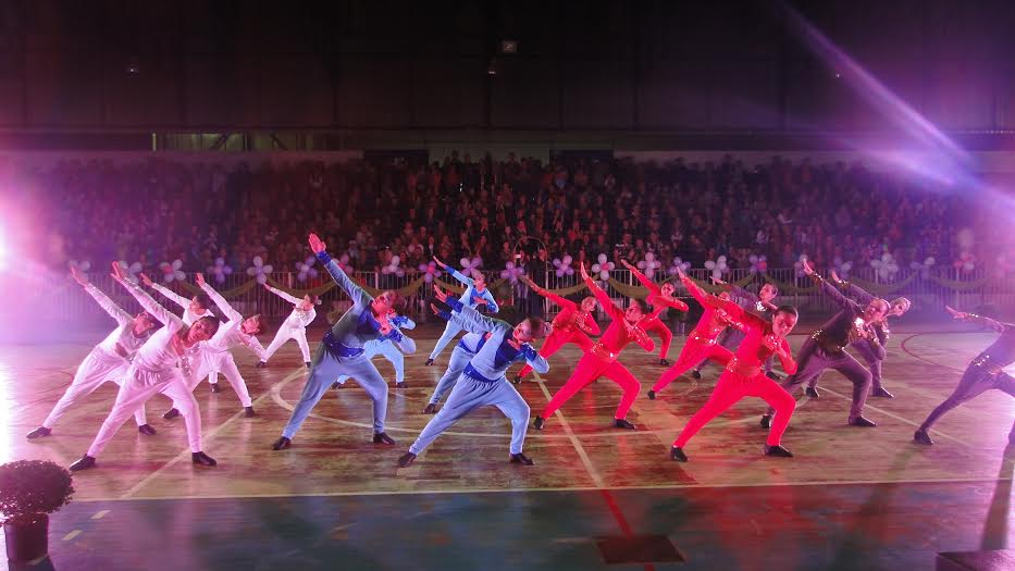 Grupo de dança Ana Zornig é destaque em Rio Negro