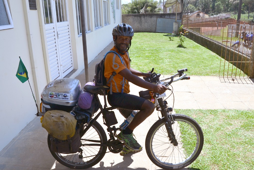 Neguinho do Asfalto volta à passar por Quitandinha