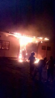 Princípio de incêndio atinge antigo CRAS