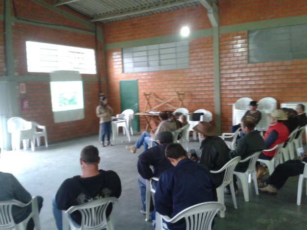 Cadeia produtiva do leite une produtores dos municípios de Mafra e Rio Negrinho