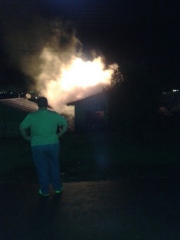 Homem morre carbonizado no bairro Alto