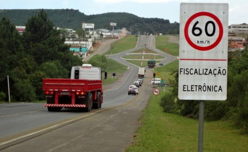 Falácia da indústria de multas