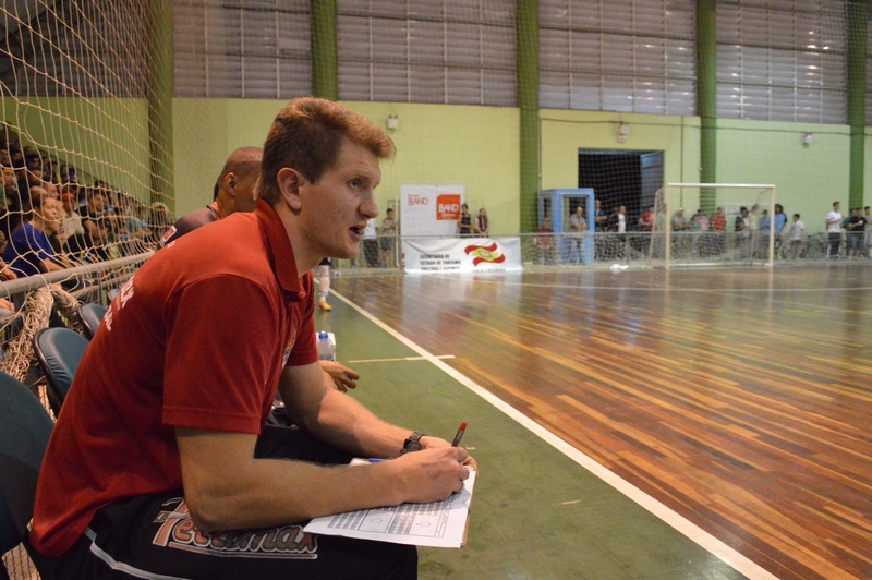 Preparador físico Mario César continua na comissão técnica do Mafra Ferromax