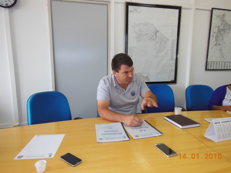 Em coletiva com o novo presidente da Câmara, imprensa local cobra maior comprometimento da classe política local em favor da sociedade (2)