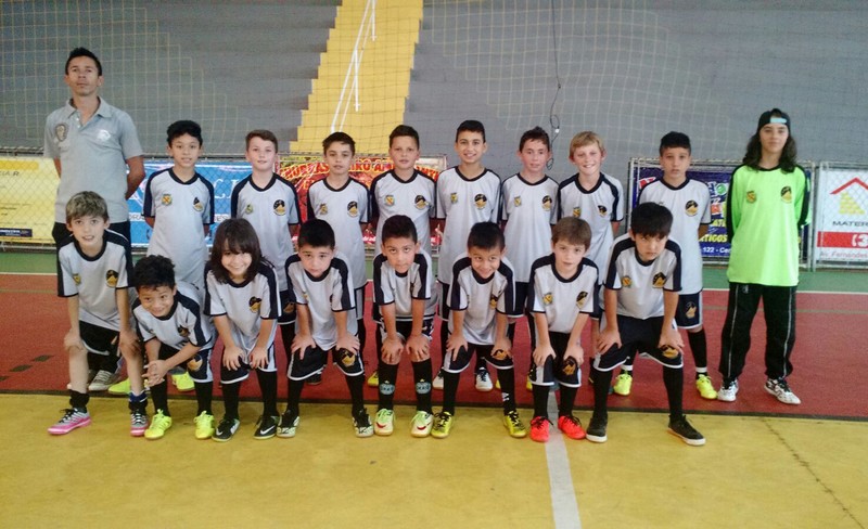 Escola de Futebol de Quitandinha segue com as inscrições gratuitas  (2)