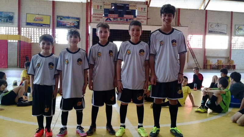 Escola de Futebol de Quitandinha segue com as inscrições gratuitas  (3)
