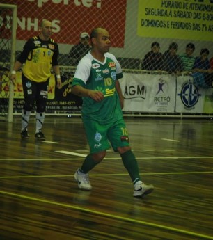 Airton Negão com a camisa do Futsal SLO, defendeu em 2014, no catarinense de futsal da 1ª Divisão