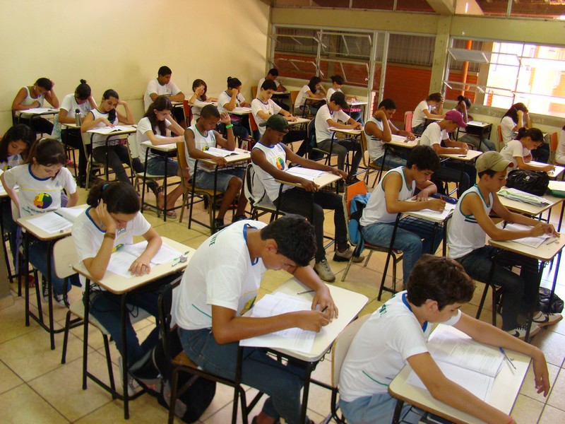 Escolas da rede estadual de Santa Catarina iniciam as aulas nesta segunda-feira, 22