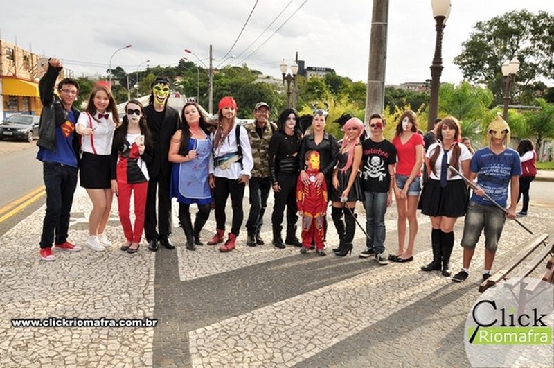 Participantes do 1º Encontro de Cosplayers de Riomafra, realizado em 2015 (Foto: Everton Lisboa/Click Riomafra)