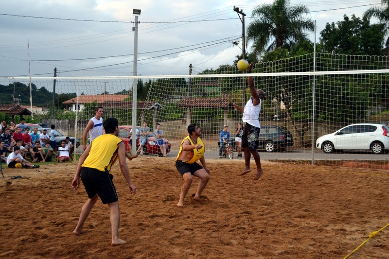Finais do vôlei de areia serão neste sábado, na praça da Bíblia em Quitandinha (1)