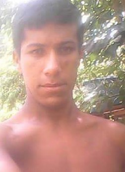 O principal suspeito do assassinato Eloi Greffin, que acabou confessando o crime à equipe da PM, ajudou a procurar a agente de saúde. Com muita frieza o mesmo ajudou até a arrombar a casa da agente de saúde, para ver se ela não estava dentro da residência. Foto: Divulgação