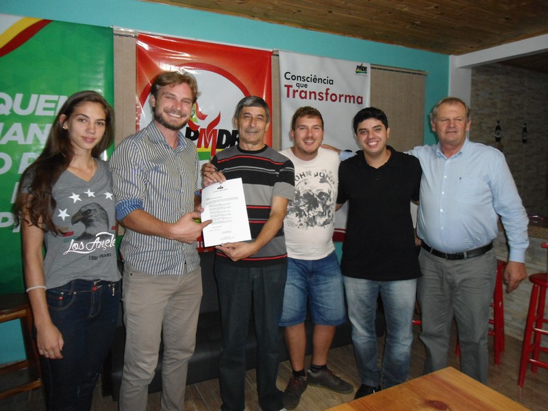 Alas jovem mulher do PMDB de Itaiópolis definem nominatas provisórias  (2)