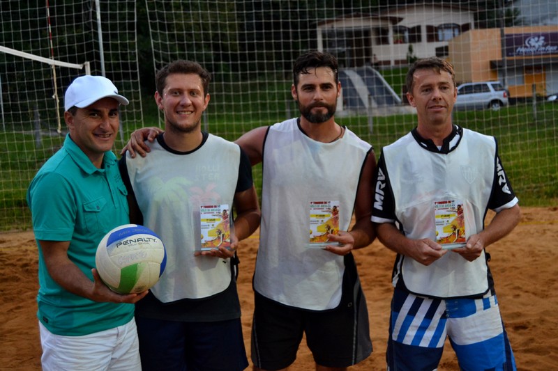 Trio campeão da competição formado por Luiz, Joélcio e Marcos