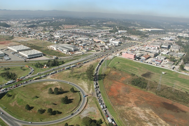 BR-116 receberá 200 mil veículos no feriado de Páscoa