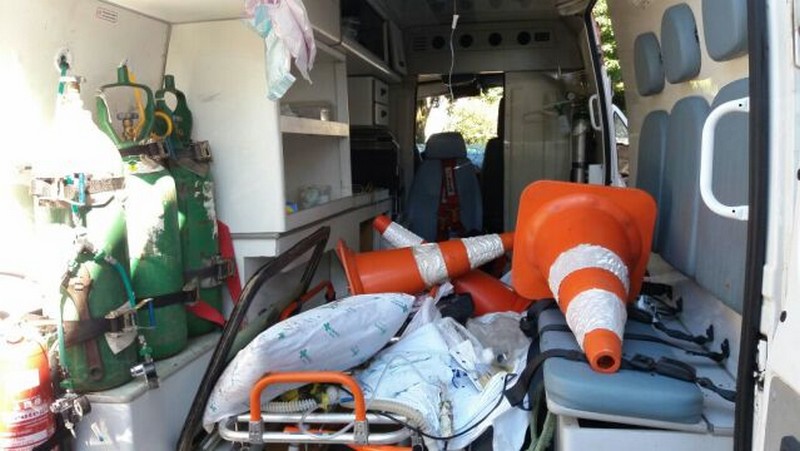 Paciente que estava sendo transferido morre após ambulância capotar na BR-280 (1)