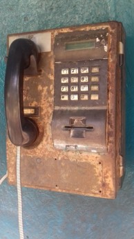 Vereador mafrense quer averiguações no caso dos telefones públicos no município