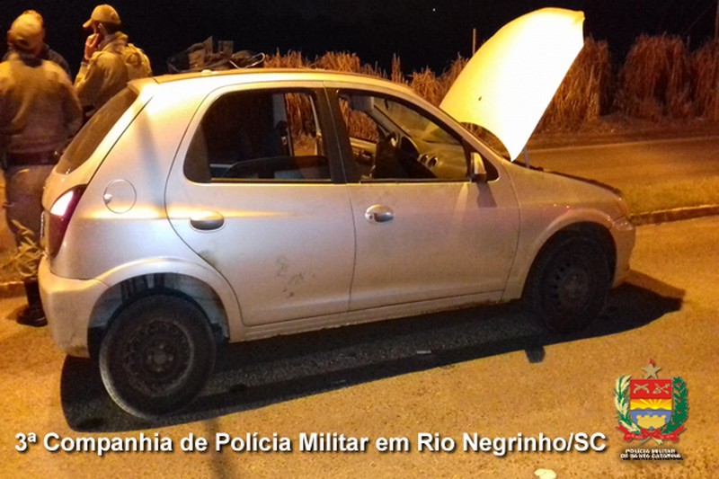 Durante abordagem PM de Mafra prende 02 assaltantes com mandados de prisão