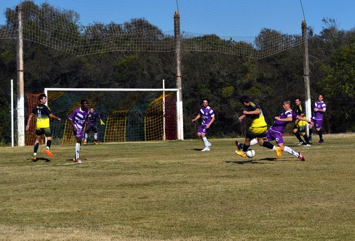 Rodada da 1ª Divisão terá dois jogos neste domingo (18), em Quitandinha