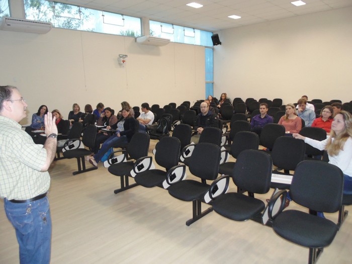 Mafra e outros munícipios da região recebem capacitação sobre planos de carreira e remuneração