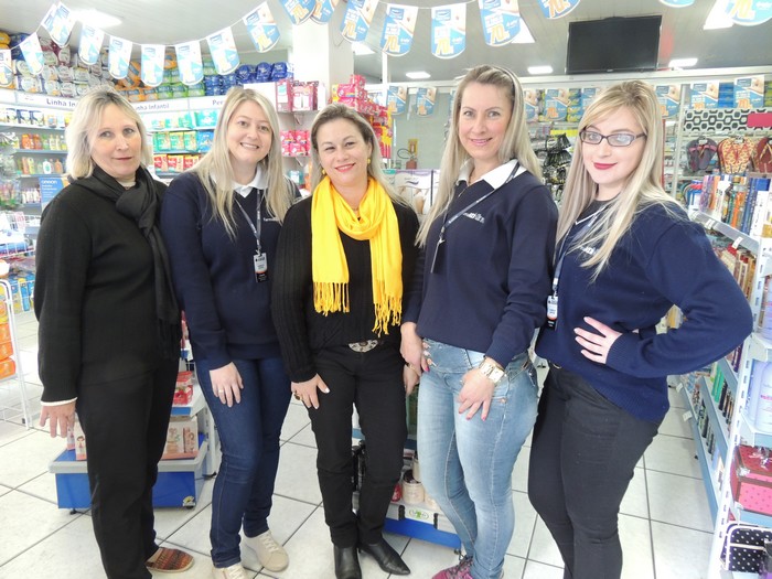Equipe, Josicleri, Claudia, Eliane, Inês e Veronica.