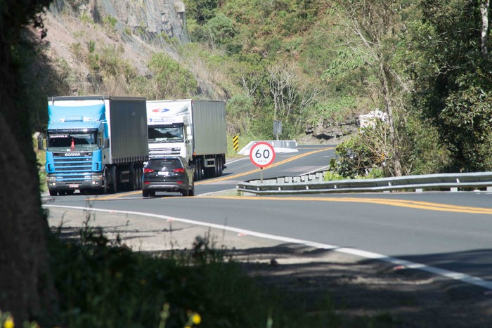 Trânsito BR 116 Autopista