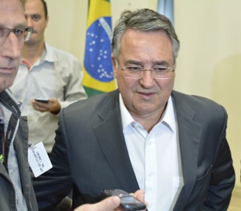 Governador Raimundo Colombo espera o aprimoramento técnico das comunidades terapêuticas