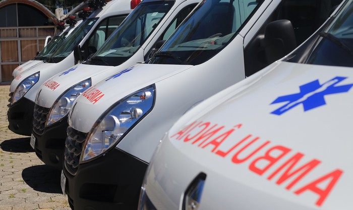 Mafra recebe novas ambulâncias do estado