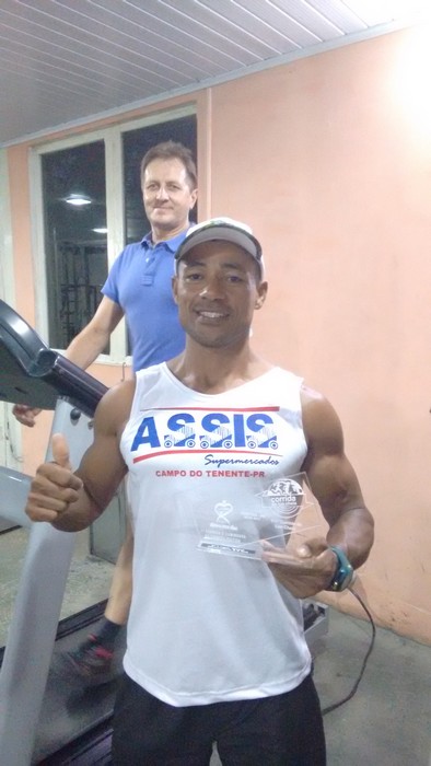 Gilson conquista o 5º lugar em corrida noturna