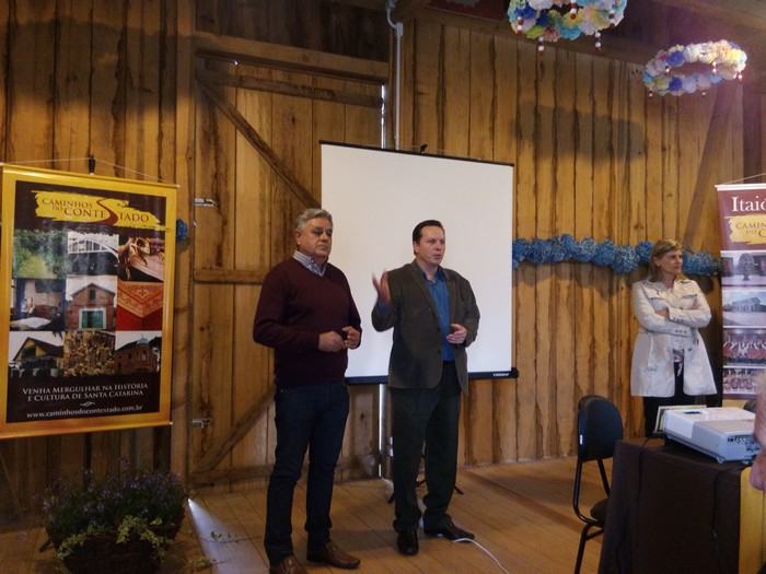 Itaiópolis sedia encontro da instância de governança regional com presença de vinte e dois municípios