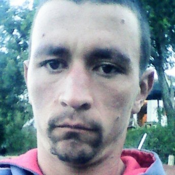 O corpo de Cleomar Lourenço de 24 anos, foi achado carbonizado e com afundamento de crânio