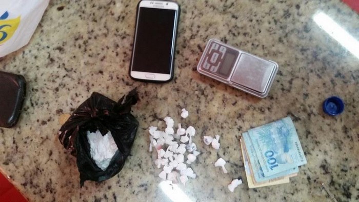 Taxista usava veículo como fachada para contrabandear drogas do Paraná e SC