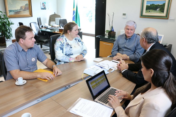 Quitandinha projeta investir em pavimentação, maquinários e emprego
