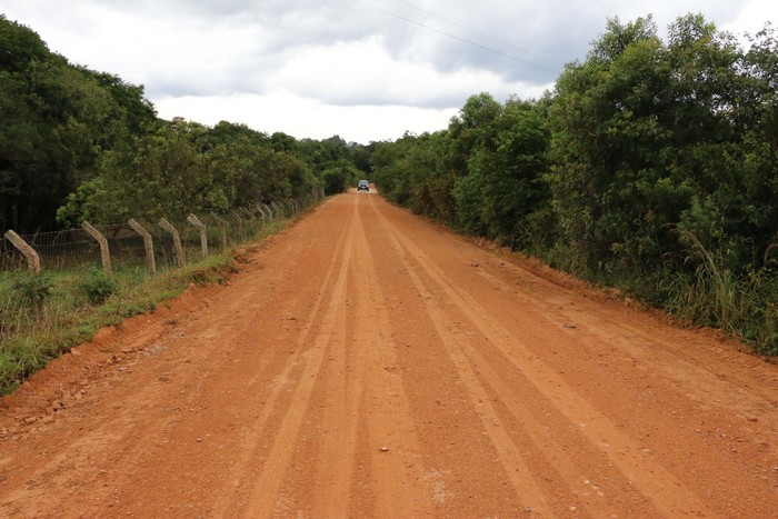 Quitandinha tem força-tarefa na recuperação das estradas rurais