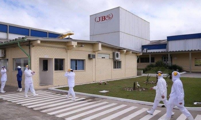 Justiça do Trabalho condena JBS a pagar R$ 12 milhões por danos morais coletivo na unidade de Itaiópolis (2)