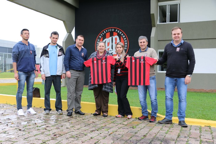 Prefeitura de Quitandinha assina parceria com o Atlético para abertura de escolinha de futebol