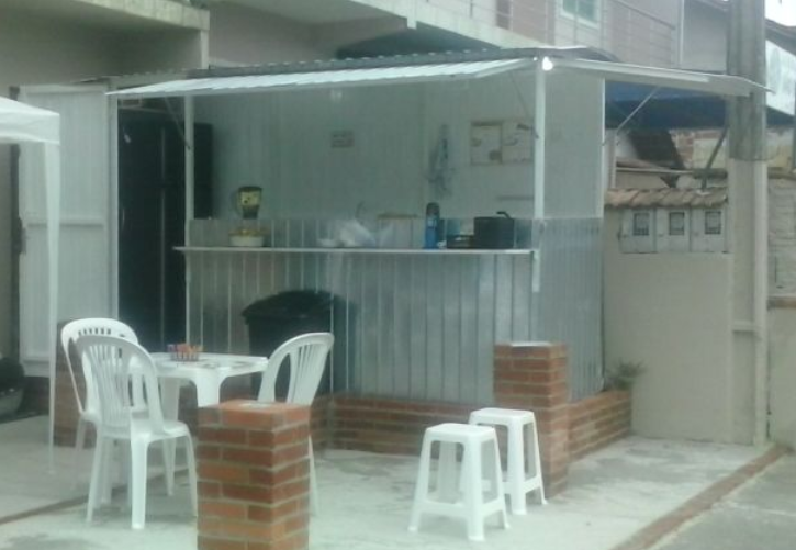 Trailer Carrinho De Lanche Food Truck Semi Novo Usado